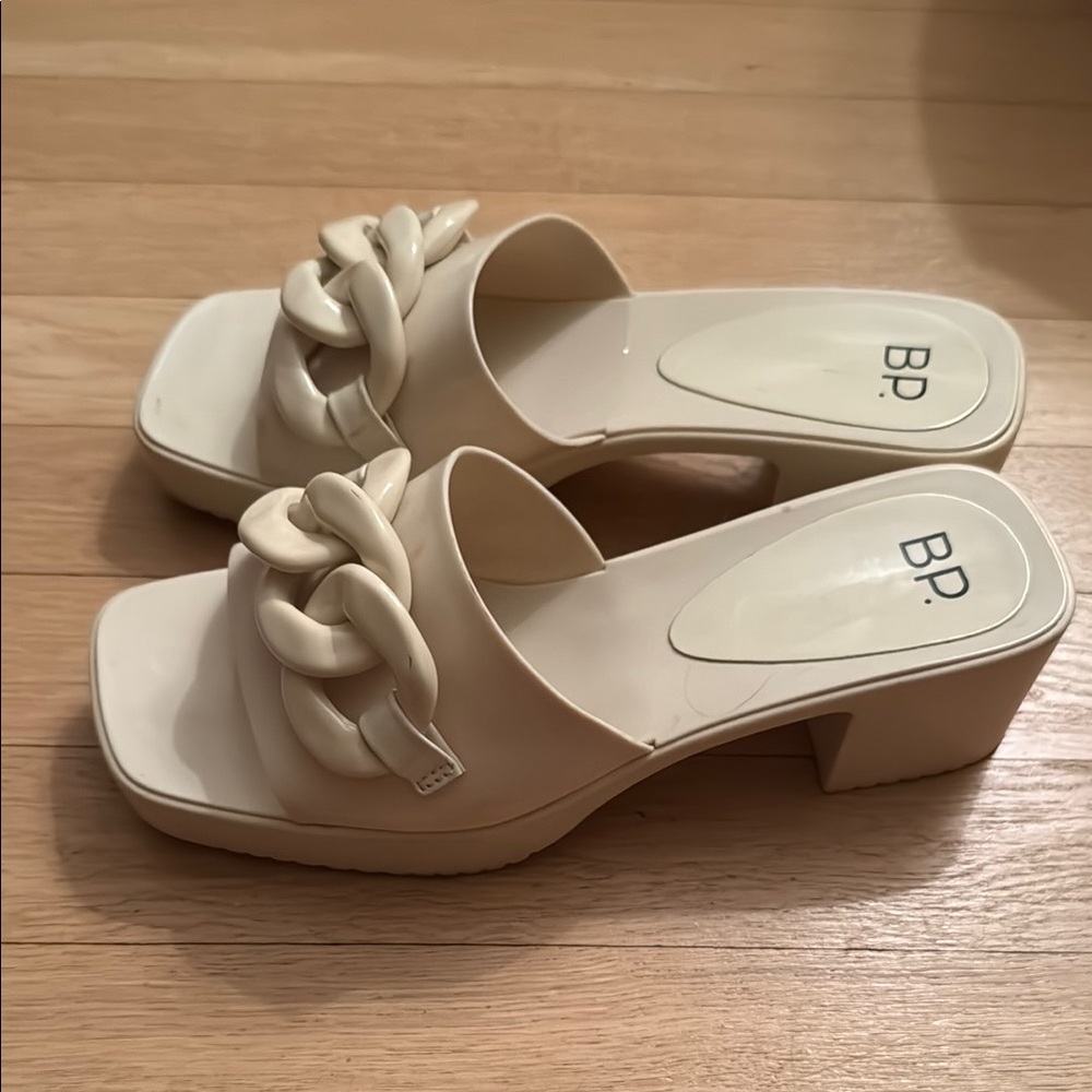 bp Cream Women's Block Heel Sandals